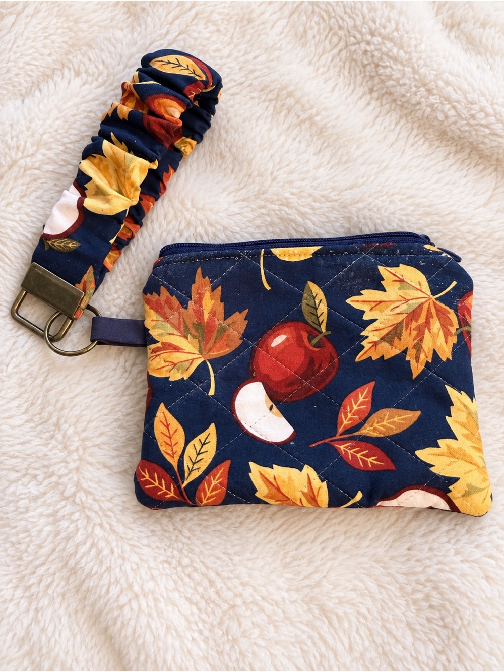 Quilted Autumn Apple Wristlet Wallet – Handmade